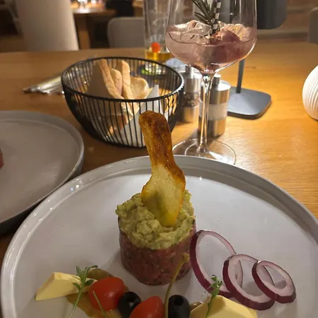 Luxury * فيلزموس